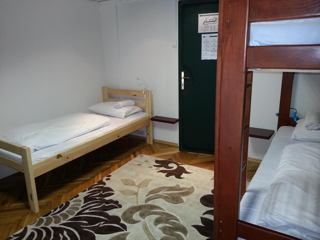 Walking Bed Budapest Hostel חדר תמונה