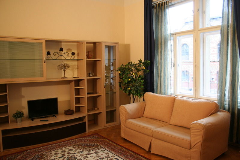 Walking Bed Budapest Hostel מראה חיצוני תמונה