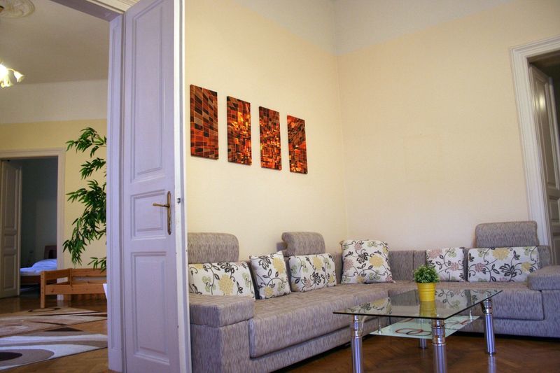 Walking Bed Budapest Hostel מראה חיצוני תמונה